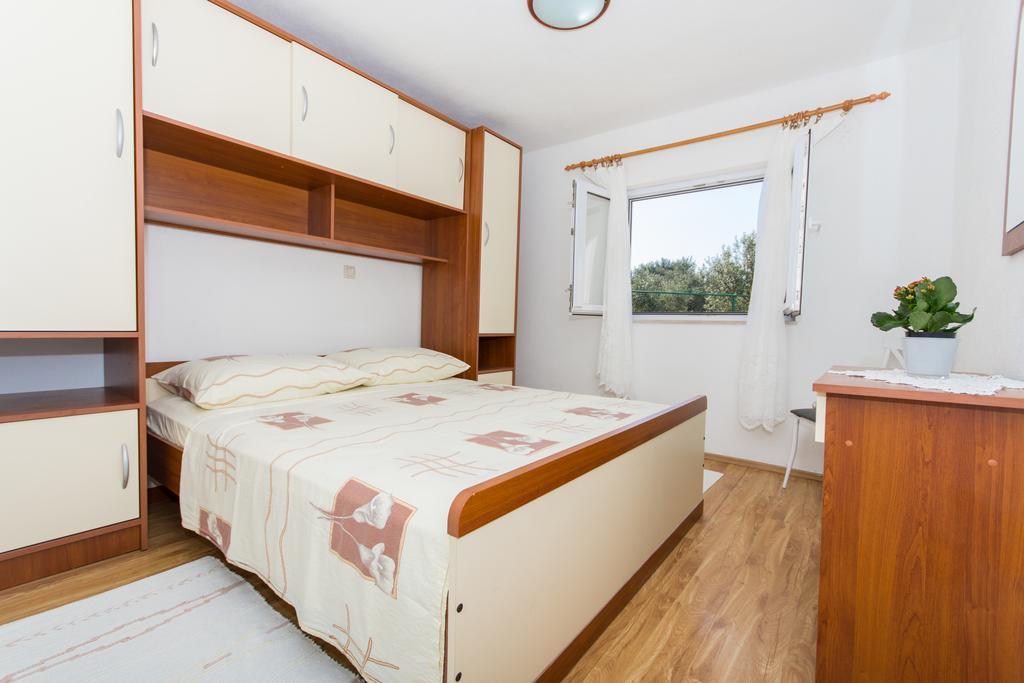 Apartment Mika 2 Трогір Екстер'єр фото